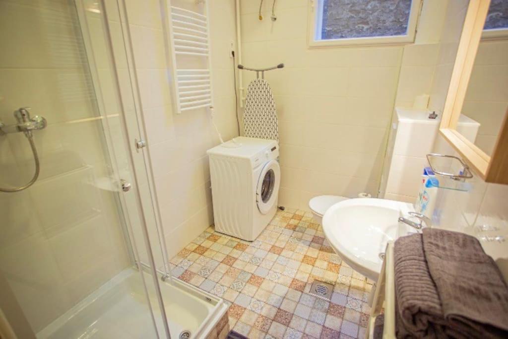 Cosy 2 Bedroom Flat In Akacfa St., Sol Budapest Ngoại thất bức ảnh